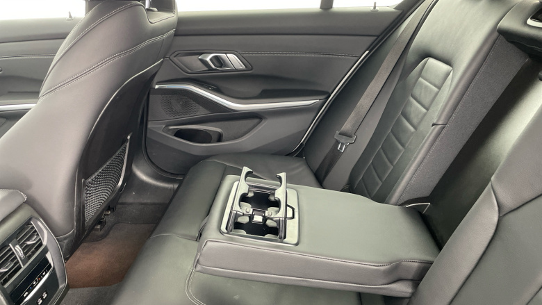 BMW 3 Series 330e M Sport 4dr Step Auto Saloon